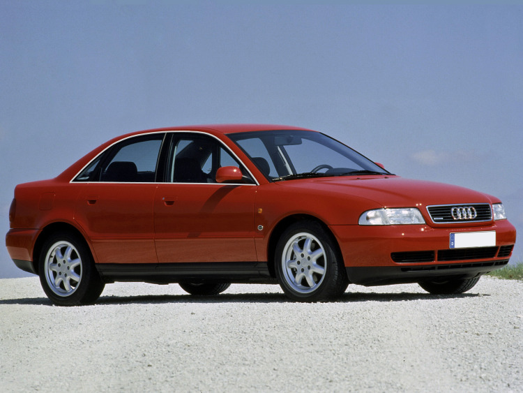Baguette chrom&eacute;e de contour des vitres lat&eacute;rales pour Audi A4 s&eacute;rie 1 94-98
