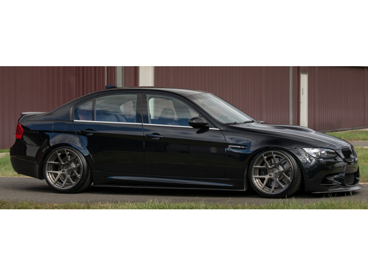 Baguette chrom&eacute;e de contour inf&eacute;rieur des vitres BMW M3 E90 Berline 07-08 BMW M3 E90 Berline LCI 08-11 BMW M3 E92 Coup&eacute; 07-10 BMW M3 E92 Coup&eacute; LCI 09-13 BMW M3 E93 Cabriolet 08-10 BMW M3 E93 Cabriolet LCI 09-13