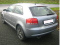 Baguette de coffre chrom&eacute;e pour Audi A3 s&eacute;rie 2 03-08 & Audi A3 s&eacute;rie 2 phase 2 08-12