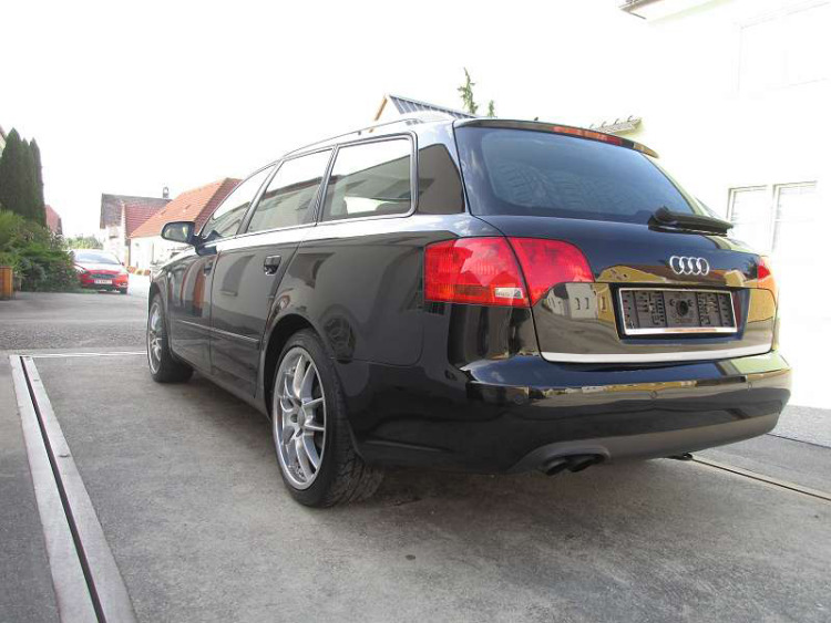 Baguette de coffre chrom&eacute;e pour Audi A4 s&eacute;rie 2 phase 2 04-08
