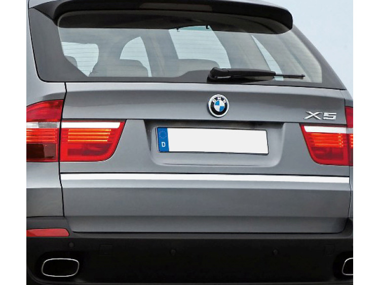 Baguette de coffre chrom&eacute;e pour BMW X5