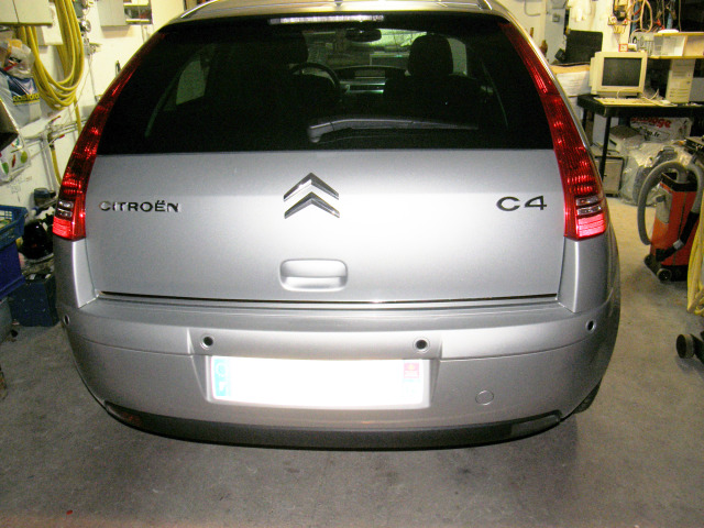 Baguette de coffre chromée pour Citroën C4 0411 Citroën C4 Berline Citroën C4 Coupé Citroën C4 Pica