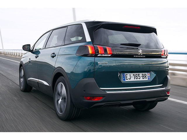 Baguette de coffre chromée pour Peugeot 5008 II 1724