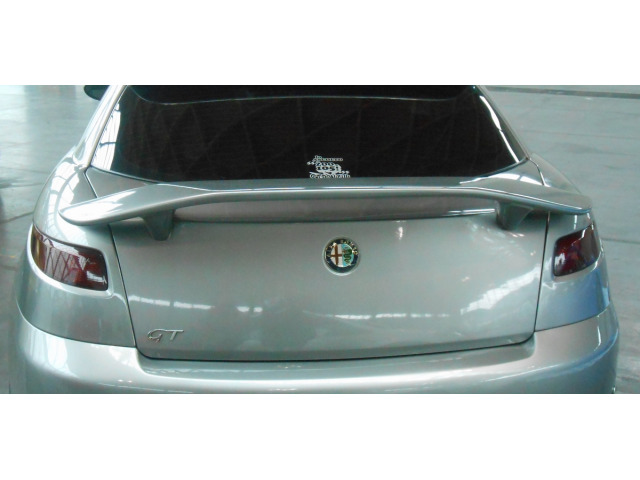 Becquet  aileron compatible avec Alfa Romeo GT v2