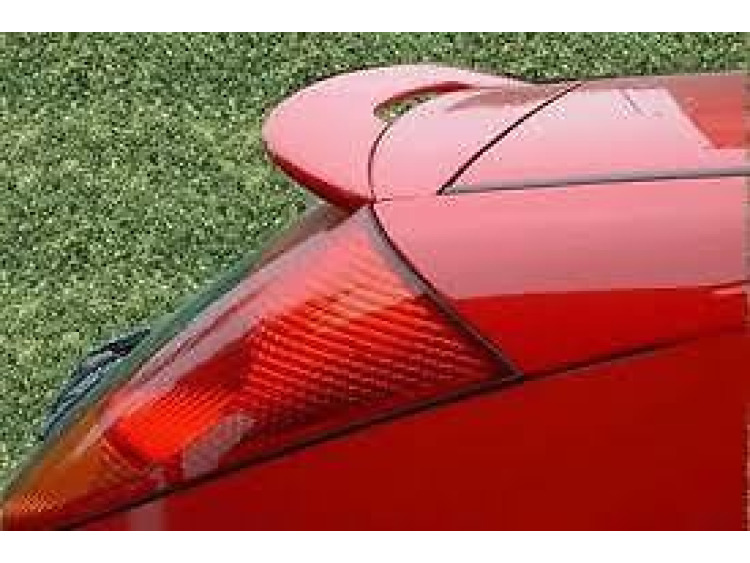 Becquet / aileron compatible avec Ford Focus appr&ecirc;t&eacute;